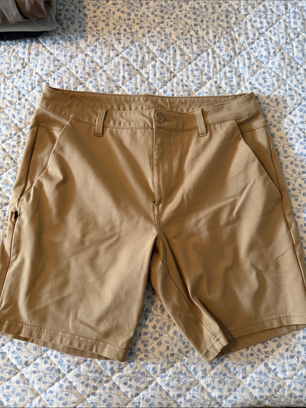 BYLT Premium Basics Everyday short size 34, 8” Tan